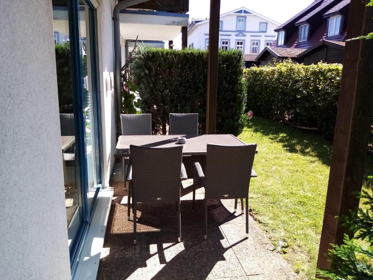 Ferienwohnung Schaabe Breege Bagian luar foto