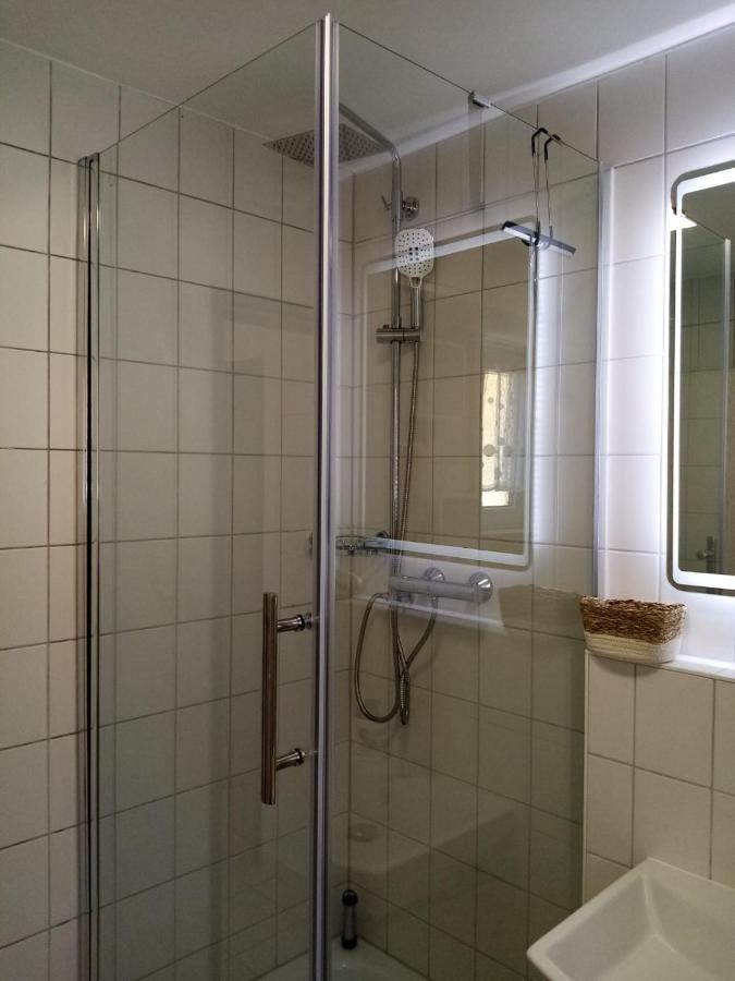 Ferienwohnung Schaabe Breege Bagian luar foto