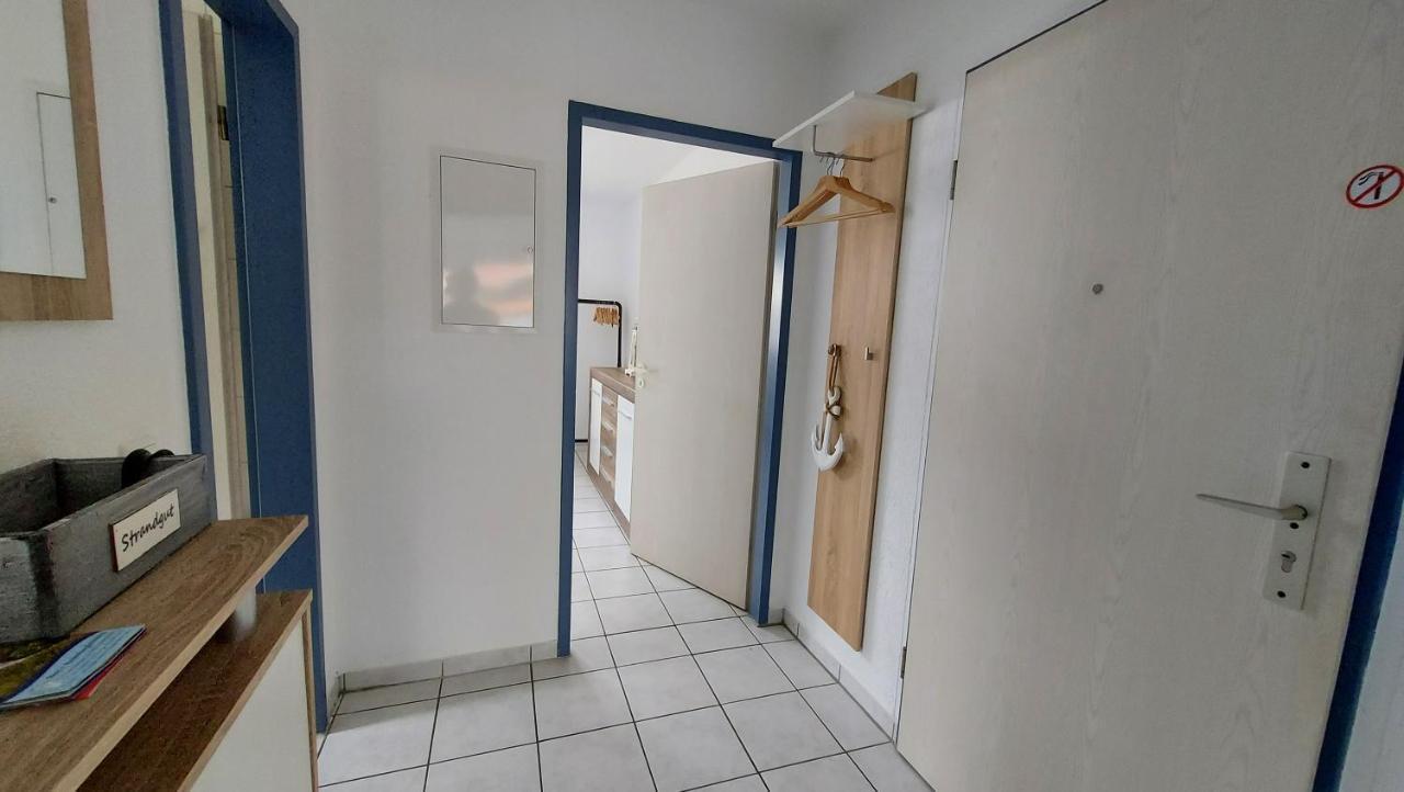 Ferienwohnung Schaabe Breege Bagian luar foto